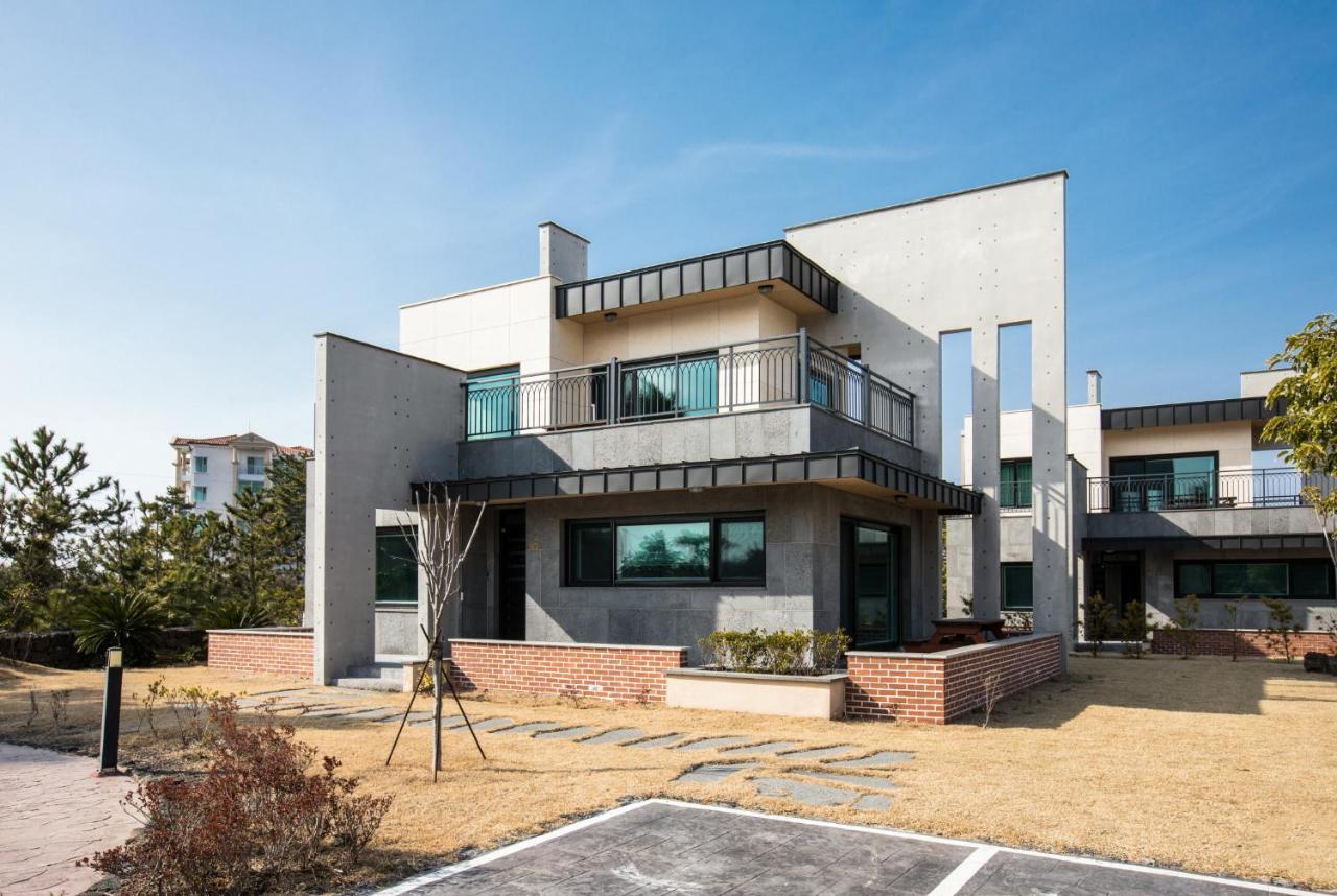 Cass Spa Pension Jeju Exterior foto